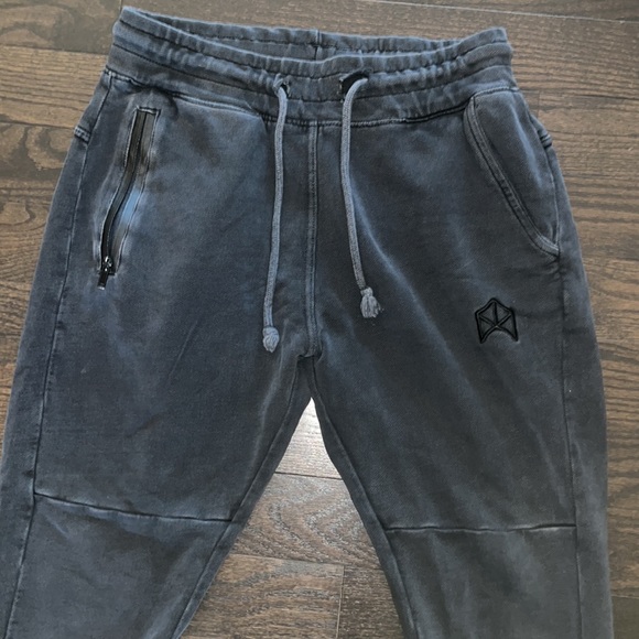 BMFIT sweatpants//Size M - Picture 4 of 13